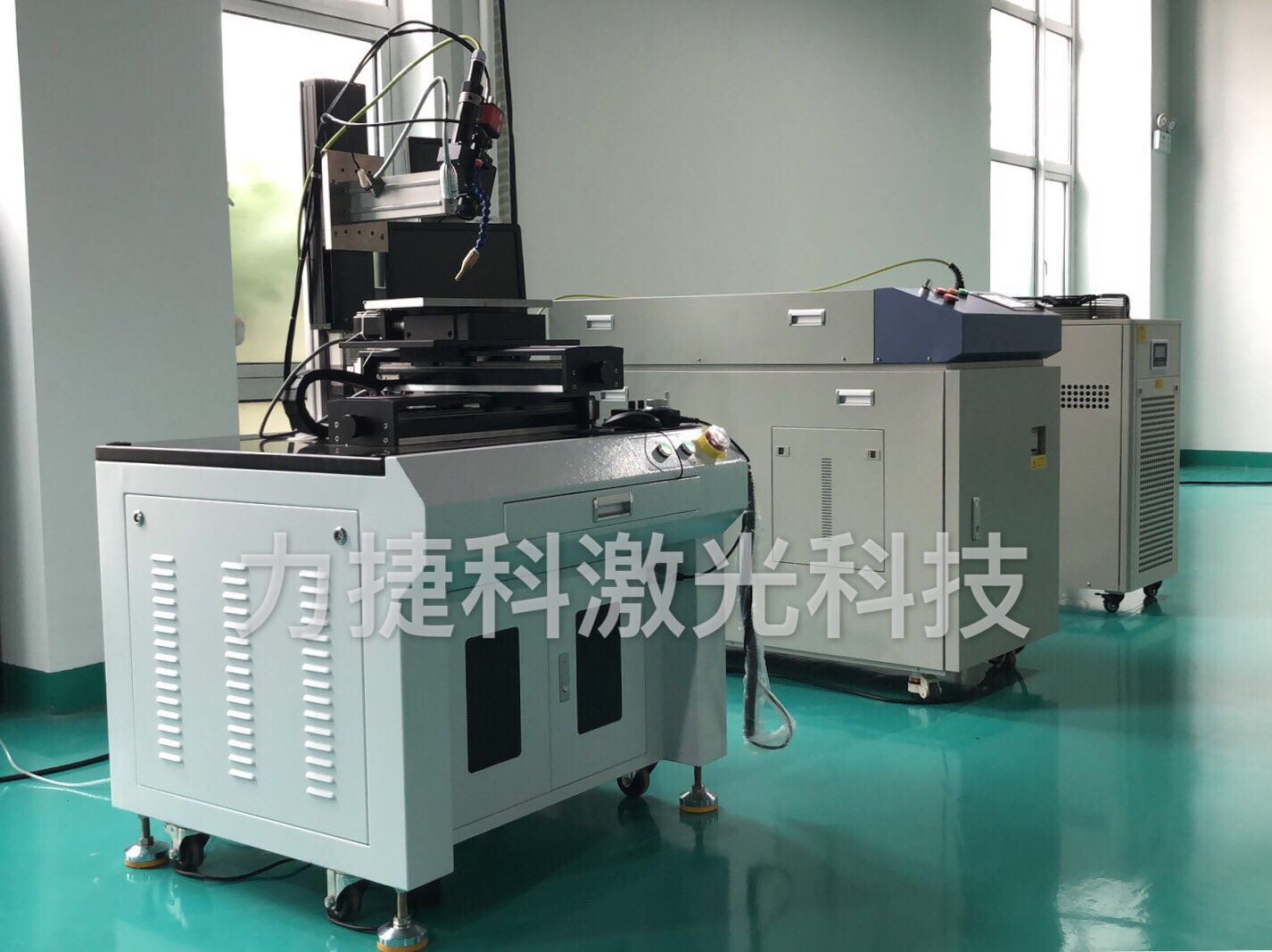 全自動(dòng)光纖激光焊接機(jī) Automatic Fiber Laser Welding Machine